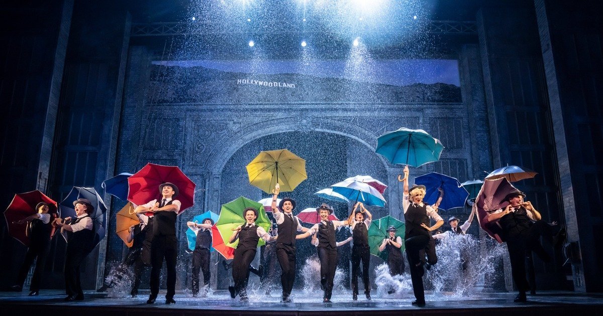 SINGIN' IN THE RAIN. Previous Company. Photo Johan Persson